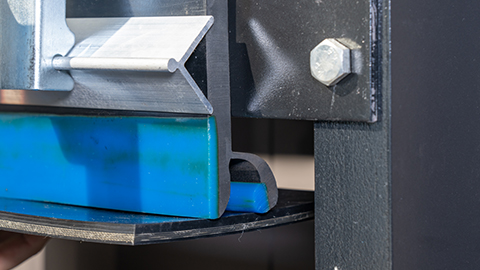 輸送機(jī)防溢裙板，防漏料溢料